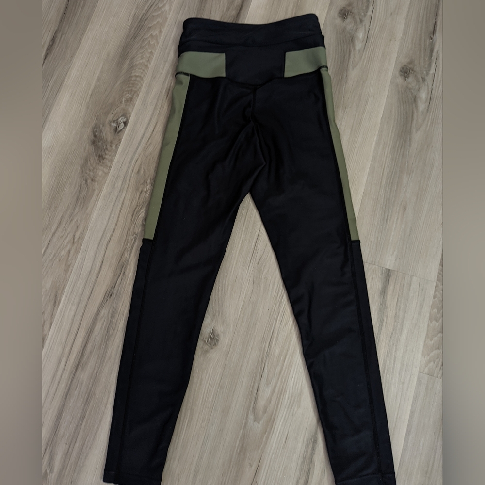 P.E Nation Roll Out Leggings in Olive Green XS - Picture 4 of 10
